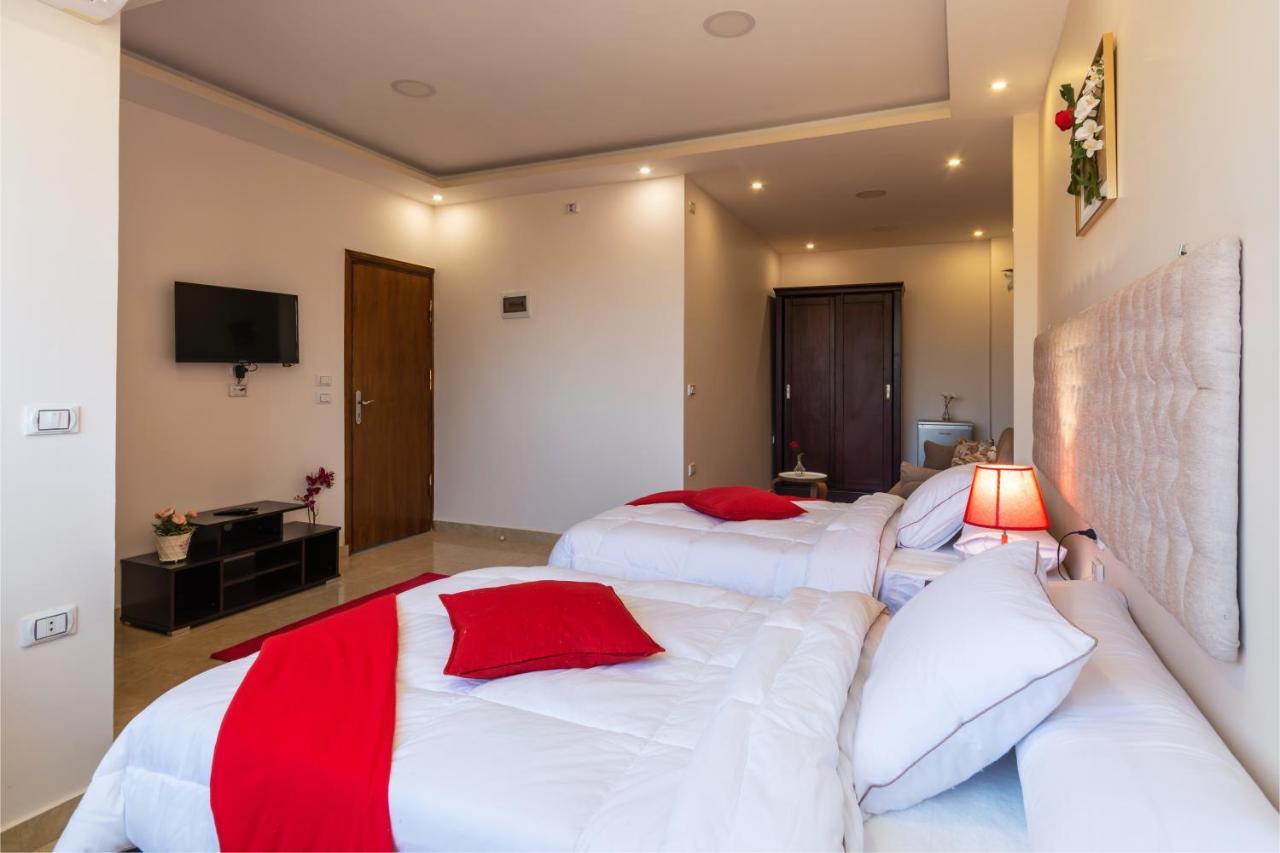Amon Holiday Pyramids Inn Kafret el-Gabal Εξωτερικό φωτογραφία
