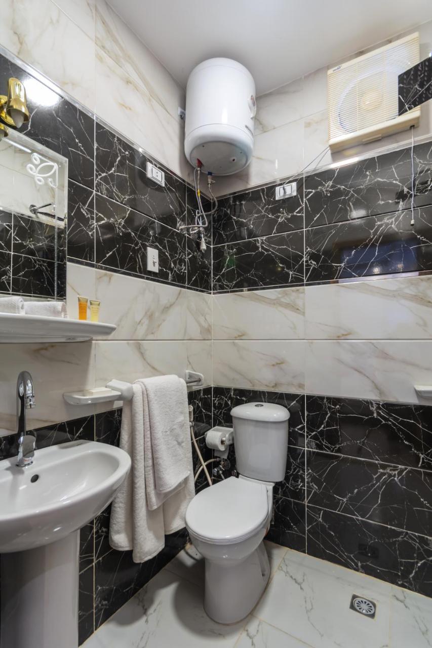 Amon Holiday Pyramids Inn Kafret el-Gabal Εξωτερικό φωτογραφία