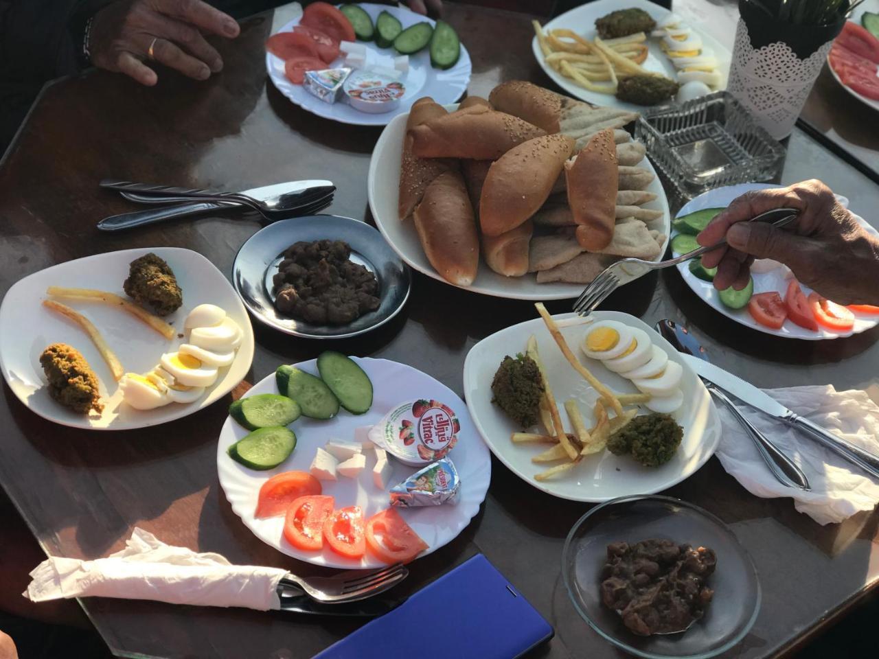 Amon Holiday Pyramids Inn Kafret el-Gabal Εξωτερικό φωτογραφία